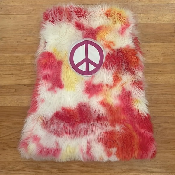 J Valentine | Jackets & Coats | J Valentine Faux Fur Sleeveless Long ...